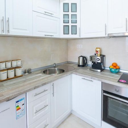 Modern ǀ 1 Bedroom ǀ Wifi Skopje Exteriör bild